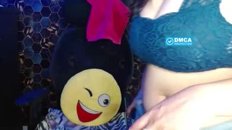 kinderrjoy online show from October 31, 2025, 5:52 am