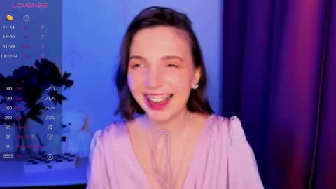 Snapshot of kindhazelhere_ chatting on December 14, 2025, 6:30 am Hazel online show from December 14, 2025, 6:30 am