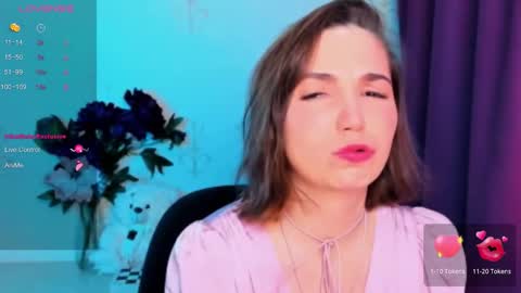 Snapshot of kindhazelhere_ chatting on January 18, 2026, 6:23 pm Hazel online show from January 18, 2026, 6:23 pm