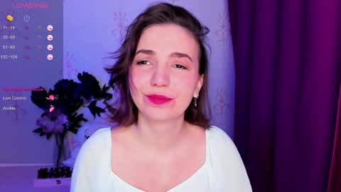 Snapshot of kindhazelhere_ chatting on February 4, 2026, 8:09 am Hazel online show from February 4, 2026, 8:09 am