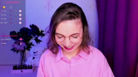 Snapshot of kindhazelhere_ chatting on February 6, 2026, 7:06 pm Hazel online show from February 6, 2026, 7:06 pm