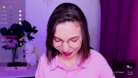 Snapshot of kindhazelhere_ chatting on February 28, 2026, 12:00 am Hazel online show from February 28, 2026, 12:00 am