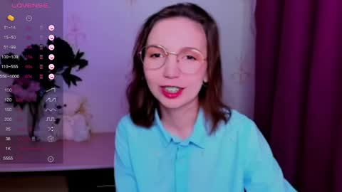 Snapshot of kindhazelhere_ chatting on June 5, 2026, 6:24 pm Hazel online show from June 5, 2026, 6:24 pm