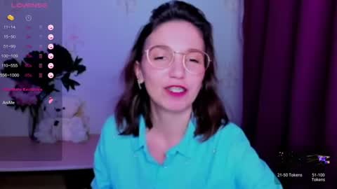 Snapshot of kindhazelhere_ chatting on June 21, 2026, 4:31 pm Hazel online show from June 21, 2026, 4:31 pm
