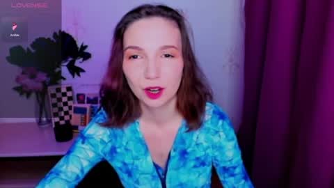 Snapshot of kindhazelhere_ chatting on June 25, 2026, 9:14 am Hazel online show from June 25, 2026, 9:14 am