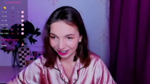Snapshot of kindhazelhere_ chatting on July 10, 2026, 10:56 pm Hazel online show from July 10, 2026, 10:56 pm