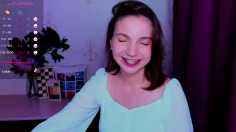 Snapshot of kindhazelhere_ chatting on July 15, 2026, 1:55 am Hazel online show from July 15, 2026, 1:55 am