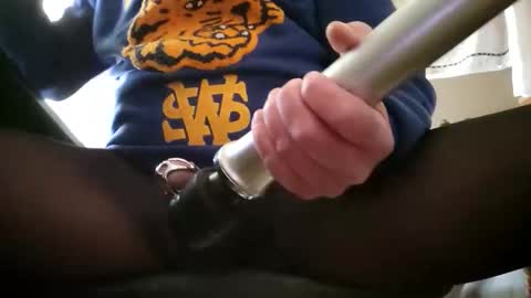 Kingaxel online show from March 31, 2026, 9:53 am