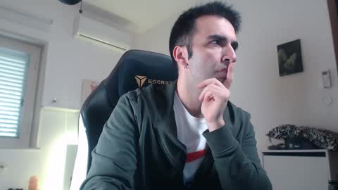 king7045 online show from March 11, 2025, 9:34 am