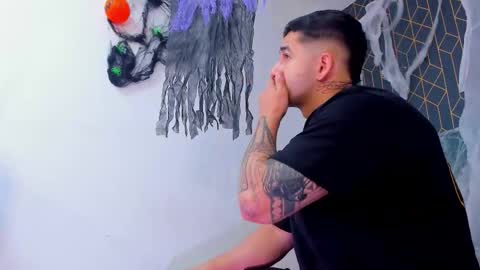 Angel Falconer online show from October 19, 2025, 1:06 am