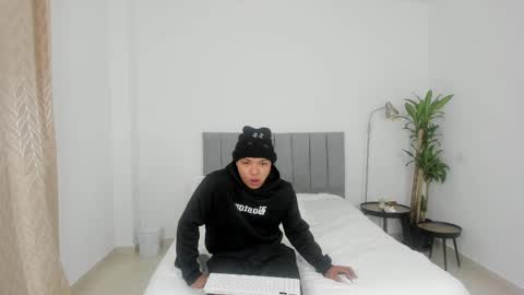 Snapshot of king_master77 chatting on March 6, 2025, 11:14 am king_master77 online show from March 6, 2025, 11:14 am