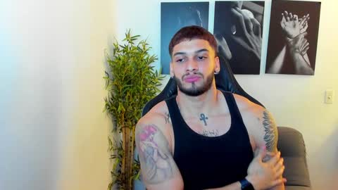 king_of_kings__ online show from January 25, 2025, 10:50 pm