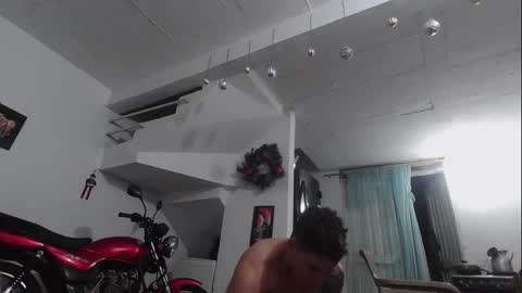 king_russo online show from November 28, 2025, 2:47 am