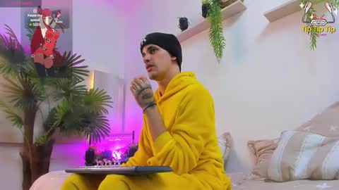 king voy online show from September 20, 2025, 8:32 pm