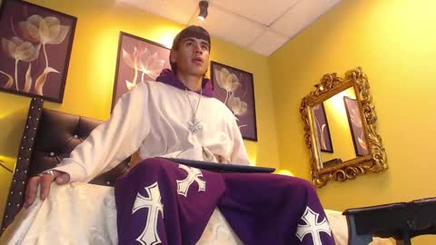 Yer online show from December 5, 2025, 4:21 am