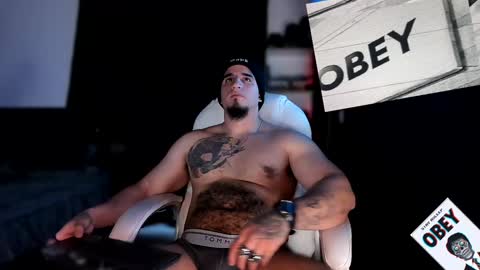 King Bear online show from February 5, 2025, 1:04 am