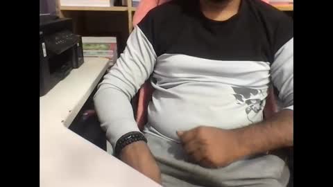 kingcobra_08 online show from May 15, 2026, 2:51 am