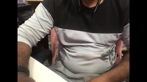 kingcobra_08 online show from May 15, 2026, 2:57 pm