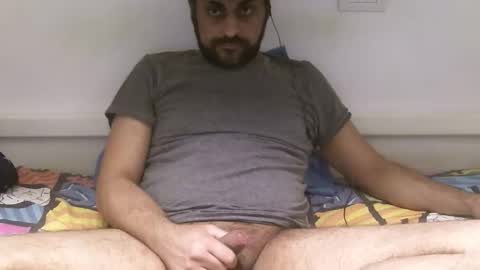  ivano corona  online show from April 22, 2026, 4:52 pm