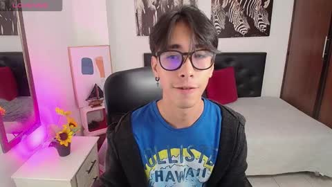 Snapshot of kingdanny_8 chatting on November 5, 2025, 3:06 am kingdanny_8 online show from November 5, 2025, 3:06 am