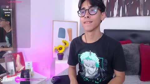 Snapshot of kingdanny_8 chatting on November 15, 2025, 4:32 am kingdanny_8 online show from November 15, 2025, 4:32 am