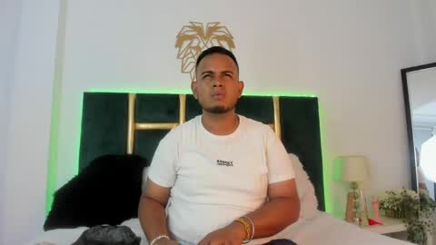 Snapshot of kingg_jay chatting on May 26, 2026, 12:01 pm kingg_jay online show from May 26, 2026, 12:01 pm