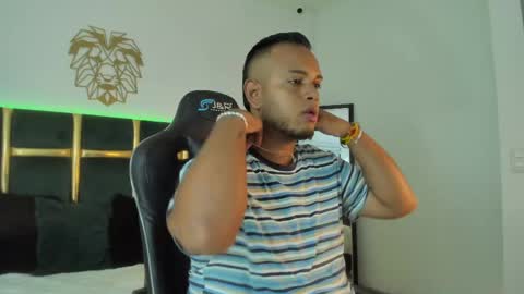 Snapshot of kingg_jay chatting on June 7, 2026, 12:20 pm kingg_jay online show from June 7, 2026, 12:20 pm