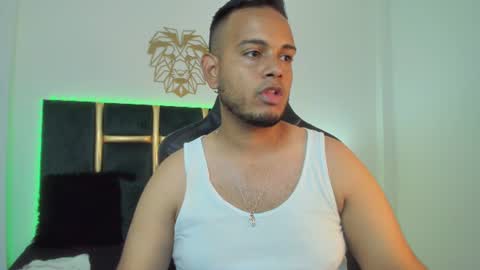 Snapshot of kingg_jay chatting on June 10, 2026, 11:42 am kingg_jay online show from June 10, 2026, 11:42 am