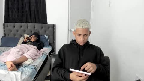 DOMINANT ALPHA KINGS online show from November 26, 2025, 8:04 am