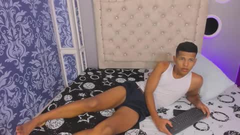 sebastian online show from October 5, 2025, 11:19 am