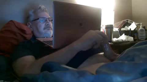 kingtongue10 online show from February 23, 2025, 12:16 pm