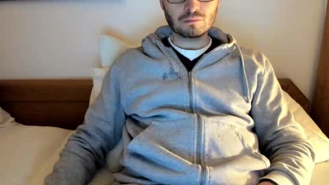 kinksubbydubby online show from November 16, 2025, 12:55 pm