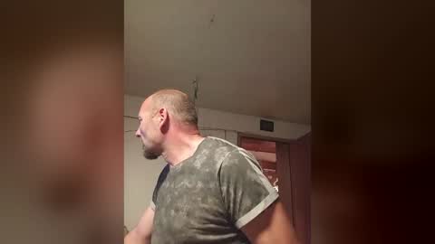 kinky_413x online show from May 6, 2026, 10:04 pm