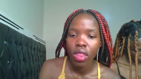 Snapshot of kinky_aria chatting on September 16, 2025, 4:52 pm kinky_aria online show from September 16, 2025, 4:52 pm