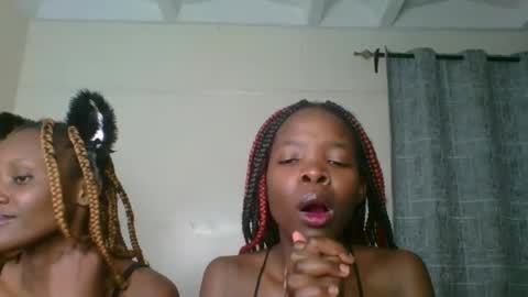 Snapshot of kinky_aria chatting on September 25, 2025, 6:00 pm kinky_aria online show from September 25, 2025, 6:00 pm