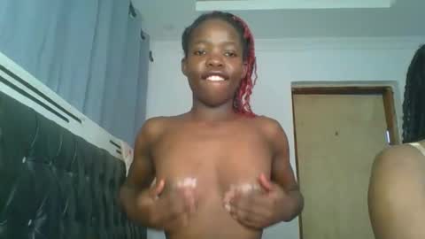 Snapshot of kinky_aria chatting on October 3, 2025, 3:58 am kinky_aria online show from October 3, 2025, 3:58 am