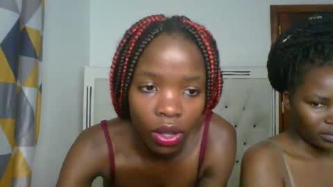 Snapshot of kinky_aria chatting on October 4, 2025, 6:17 pm kinky_aria online show from October 4, 2025, 6:17 pm