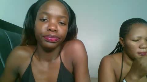 Snapshot of kinky_aria chatting on October 9, 2025, 5:44 pm kinky_aria online show from October 9, 2025, 5:44 pm