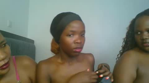 Snapshot of kinky_aria chatting on October 11, 2025, 5:55 pm kinky_aria online show from October 11, 2025, 5:55 pm