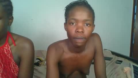 Snapshot of kinky_aria chatting on October 24, 2025, 5:48 am kinky_aria online show from October 24, 2025, 5:48 am