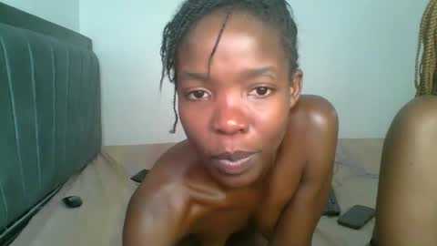 Snapshot of kinky_aria chatting on October 25, 2025, 6:13 pm kinky_aria online show from October 25, 2025, 6:13 pm