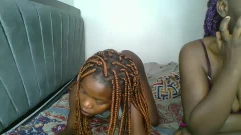 Snapshot of kinky_aria chatting on November 10, 2025, 2:21 am kinky_aria online show from November 10, 2025, 2:21 am