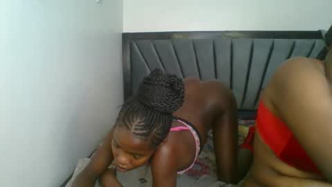 Snapshot of kinky_aria chatting on November 30, 2025, 8:57 pm kinky_aria online show from November 30, 2025, 8:57 pm