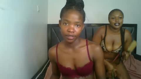 Snapshot of kinky_aria chatting on December 2, 2025, 9:14 am kinky_aria online show from December 2, 2025, 9:14 am