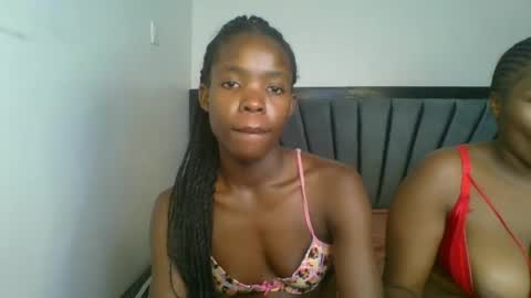 Snapshot of kinky_aria chatting on December 3, 2025, 9:57 pm kinky_aria online show from December 3, 2025, 9:57 pm