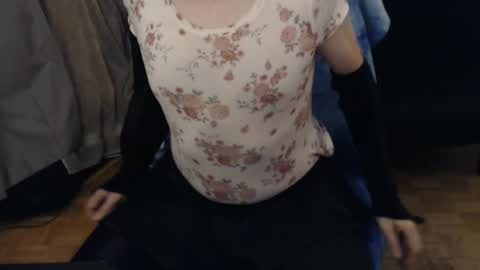 Alicia online show from September 23, 2025, 1:19 am