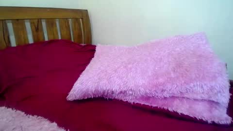 Snapshot of kinky_kaiya chatting on December 25, 2024, 8:18 am kaiya online show from December 25, 2024, 8:18 am