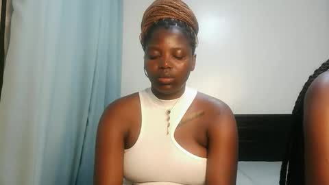 Lola online show from January 12, 2026, 9:20 pm