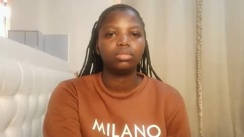 Lola online show from April 4, 2026, 1:30 pm