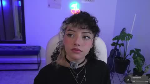 Mary your fav curly girl online show from November 19, 2025, 6:30 pm